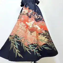 【1点物】美品　着物　リメイク　ロングスカート　黒留袖　正絹　花柄
