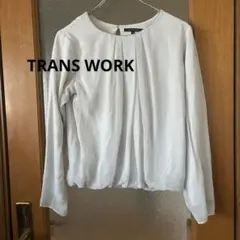 美品　トランスワーク　TRANS WORK ふんわりブラウス　サイズ40のサムネイル
