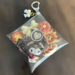 ガチャ詰めポーチ　クロミちゃんとカフェ♡