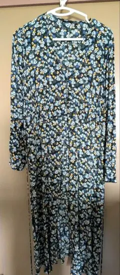 UNIQLO 花柄 ロングシャツワンピース