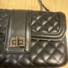 DONOBAN リアルレザー　キルティング チェーンバッグ　黒