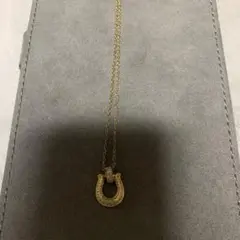 ゴールドネックレス