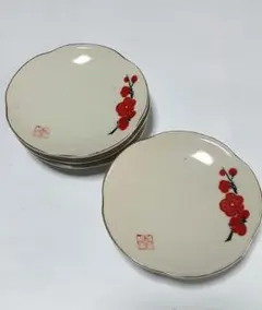 【最終処分】赤い梅の花の陶器皿 小皿 5枚セットのサムネイル