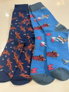 ユニーク靴下2足セット　サメと熱帯魚柄　ゆったりサイズ 長め