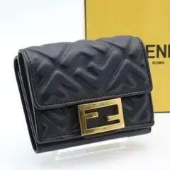 【極美品】FENDI バゲット　三つ折り財布　ズッカ柄　FF