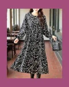 ♠♦♣♥モノトーンクルーネックプリーツワンピース　L〜XL