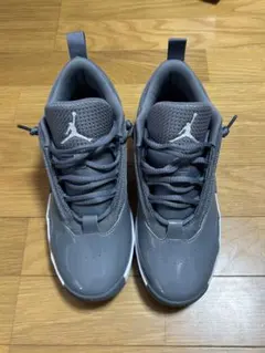 エアジョーダン マックス アウラ 6