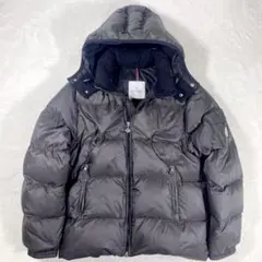 売り尽くし★美品★ モンクレール　モンクレールBASILE サイズ40 25cm MONCLER（モンクレール） 国内正規/ BASILE アームロゴワッペン付