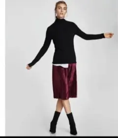 ZARA   ベルベッドプリーツスカート　新品