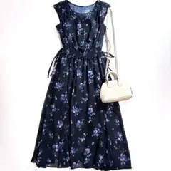 【美品】Apuweiser-riche 花柄 ロングワンピース ネイビーのサムネイル