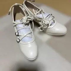 しまむら　くる実コラボレースアップ パンプス アイボリー 3Lのサムネイル