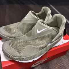 ナイキ ウィメンズ ゴーフライイーズ DR5540-300 オリーブ