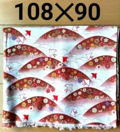 和柄生地 はぎれ 108×90cm 花柄 鳥柄 赤系 未使用