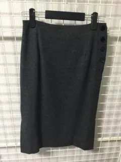 UNTITLED ダークグレー タイトスカート