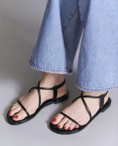 新品⭐︎UNITED ARROWS スマートクロス バックストラップ サンダルのサムネイル