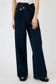 Item thumbnail for item 7ea79341-be41-4333-be90-77d281abea1d