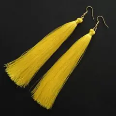 《QP》イエロー　ロングタッセルピアス 黄色