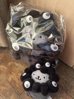 ミャクミャク サンリオ　ポムポムプリン　なりきりぬいぐるみMとBCカラビナセット