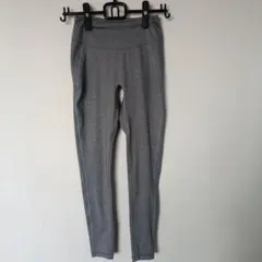 美品　ユニクロ　スポーツレギンス　グレー　Sエアリズム