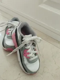 海外取り寄せ品Nike エアマックス90 スニーカー/グレー/ピンク