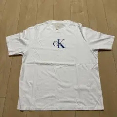 Calvin Klein Tシャツ