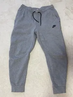 Nike テックフリースグレー ジョガーパンツ Lサイズ　値下げ可能