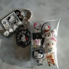 ハローキティ♡フィギュア2個入りパックチャーム　ホワイト×グレー