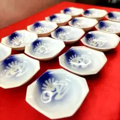 人間国宝.冨本憲吉.花文字. 陶器皿 239g 美しいデザイン - メルカリ