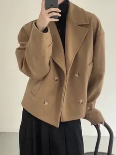 ベージュ ダブルブレスト ジャケット