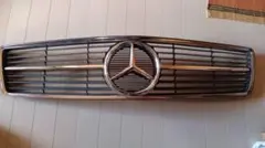 メルセデスベンツ Mercedes Benz Ｗ126 SECフロントグリルのサムネイル