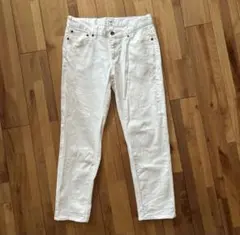 ナチュラルビューティーベーシック　白デニム