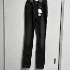 新品未使用タグ付き　ライトグレー スキニーデニム S 薄手　秋　ストレッチ　薄手