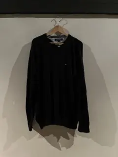 TOMMY HILFIGER黒 Vネック セーター メンズ
