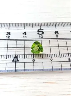 アリゾナ産　ペリドット　ルース　美品