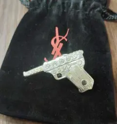 ★イブサンローラン★YSLシルバー ピストル型ピンブローチ ストーン付き✨️美品