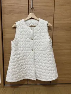 アイボリー キルティングベスト