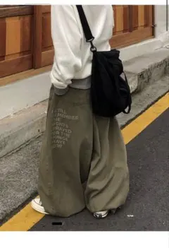 SEAZ シズ [unisex]スチールレターバルーンパンツのサムネイル