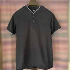 ユニクロ　Theory ブラック ポロシャツ