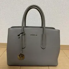 【美品　匿名発送】FURLA ハンドバッグ