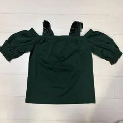 オフショルダー パフスリーブ トップス　スクエアネック ダークグリーン