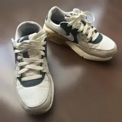 NIKE エアマックス　23.5