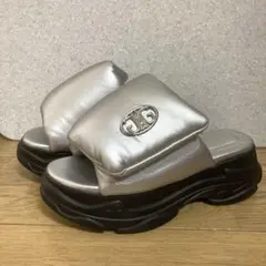 GYDA サンダル　シルバーのサムネイル