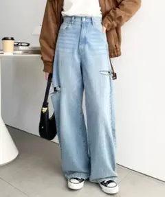 【最終値下げ】ダメージ加工 ワイドデニムパンツ ライトブルー