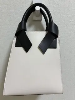 リボン付きトートバッグ アイボリー×ブラック