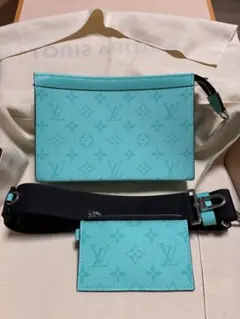 LOUIS VUITTON タイガラマ ガストン ウエアラブルウォレット