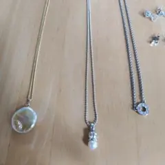 ネックレス　ピアス　　まとめ売り