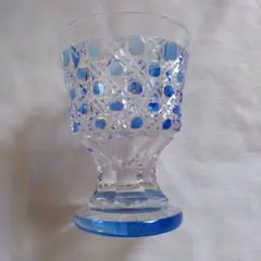 薩摩切子。藍被硝子。籠目切子。高杯。切り子ガラス。日本製。東洋美術。伝統工芸品。