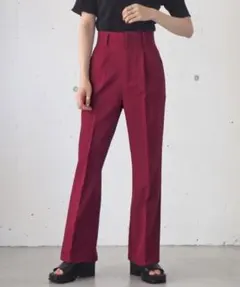 tiptop センタープレスセミフレアスラックス　M レッド