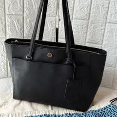 美品✨トリーバーチ ロビンソン トートバッグ　A4収納可　肩掛け　保存袋付き