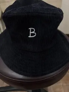 ビームスハートコーデュロイ バケットハット 黒 Bロゴ